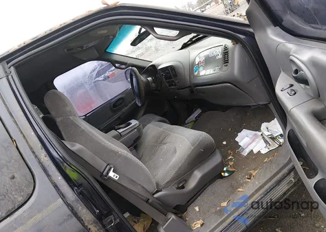 2000 Ford F-150 Work Series/Xl/Xlt from USA, damaged, VIN 2FTZX1728YCB17118